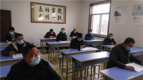 第四期培訓(xùn)理論考試-現(xiàn)場單人單桌.jpg